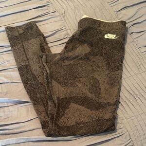 Nike  Black and Gray Camo Joggers